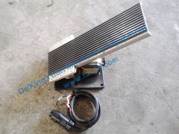 c鿴ԔϢ}Electronic Accelerator Pedal xΔ1582